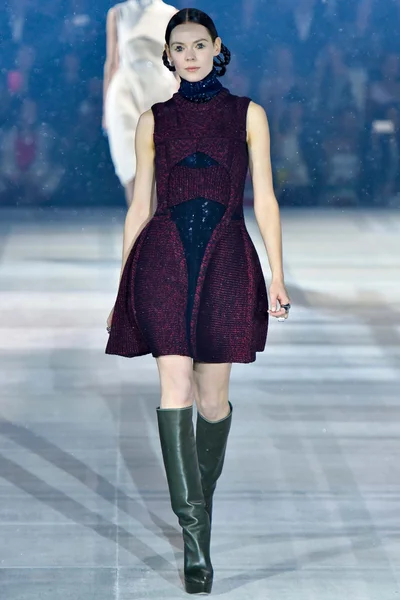 Look 17